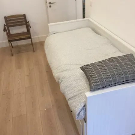Lapa Newly Renovated 2 Designer Bedroom Lisbona